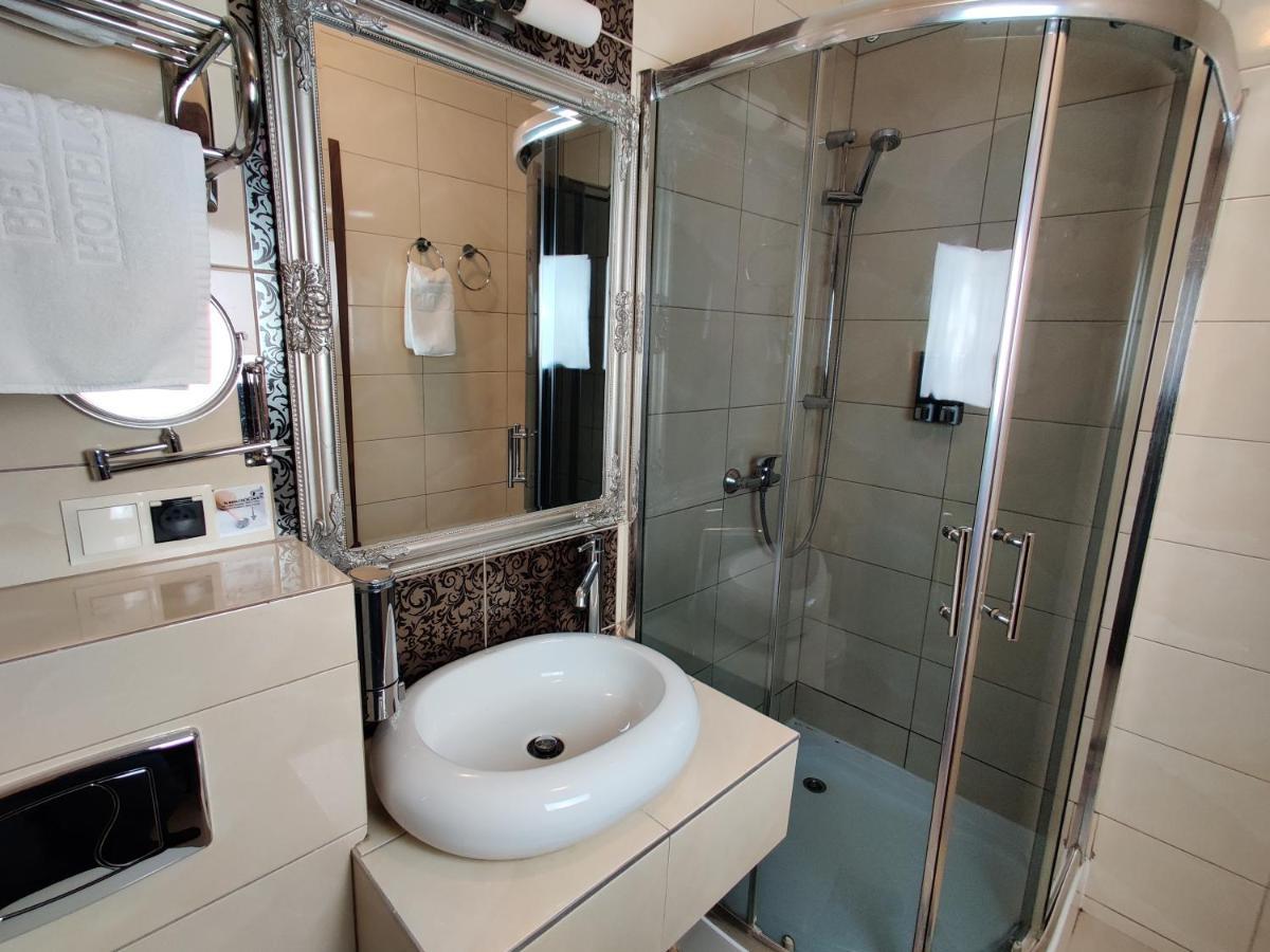 Aparthotel Belweder Porosły Exteriér fotografie