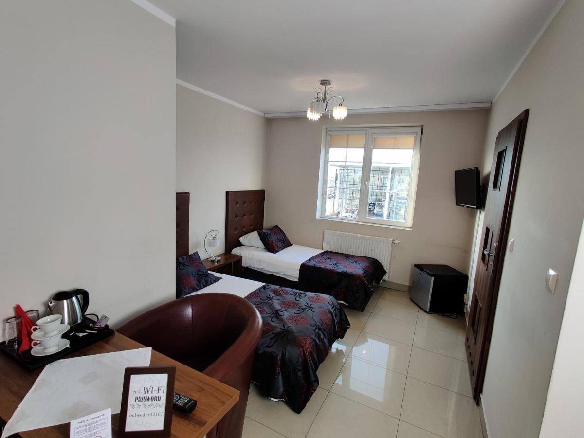 Aparthotel Belweder Porosły Exteriér fotografie
