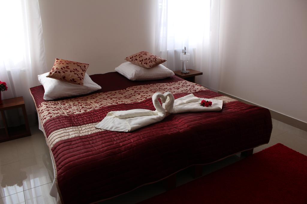 Aparthotel Belweder Porosły Pokoj fotografie