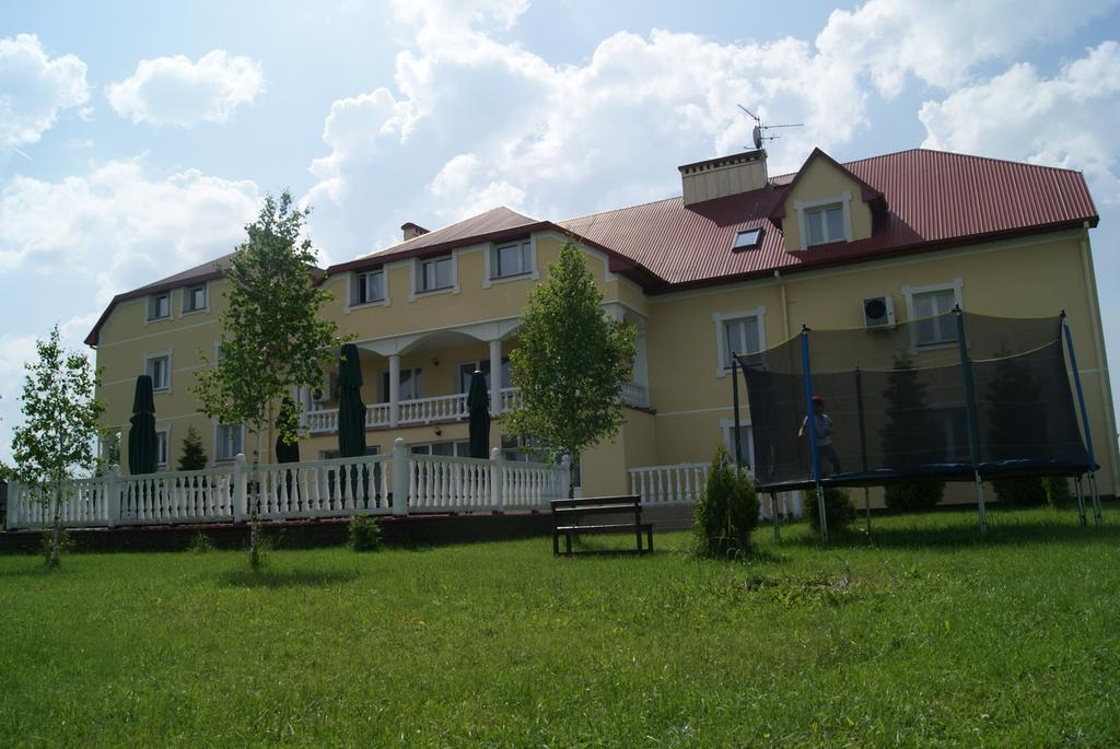Aparthotel Belweder Porosły Exteriér fotografie